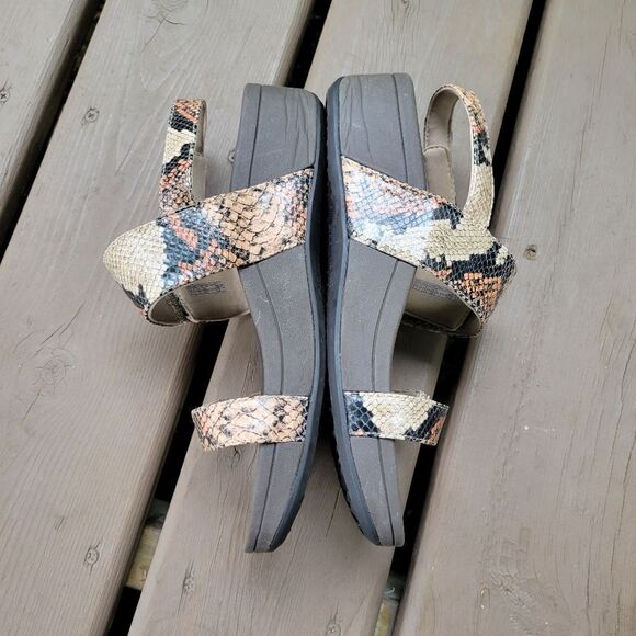 Vionic Orthaheel Bolinas Brown Leather Snake Embossed Strappy Platform Sandals - Picture 4 of 9